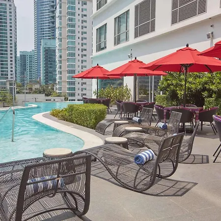 Premium Twin Suite At Novotel Acqua - City View