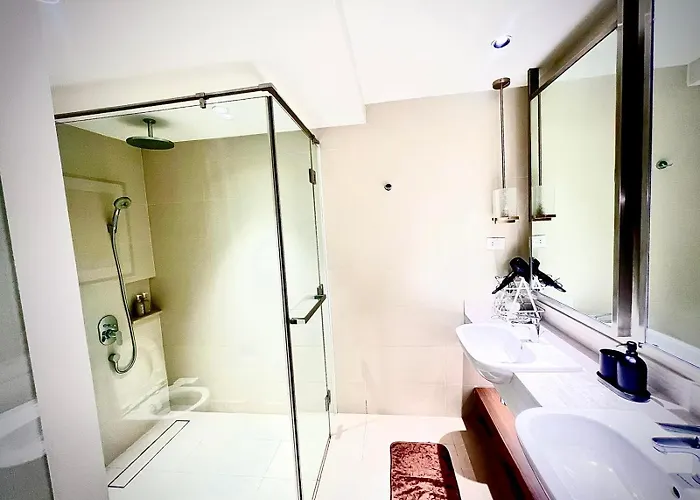 Premium Twin At Novotel Acqua - View Hotel Manila